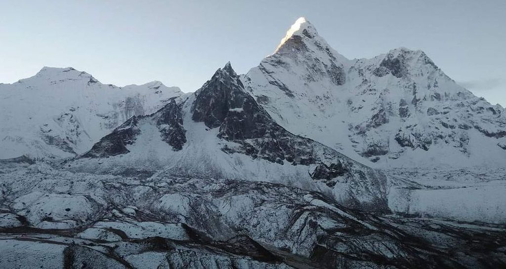 Ama Dablam above the Chhukung Valley