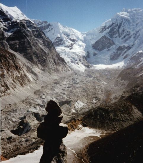 Route ahead up the Trakarding Glacier to Trashe Labtse