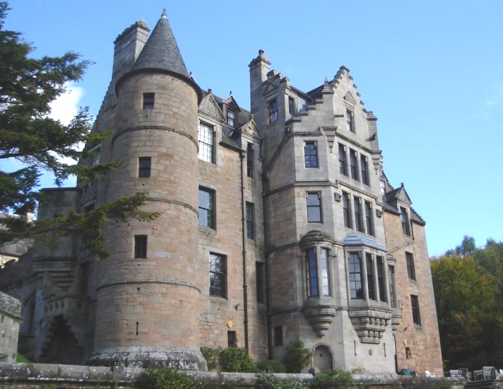 Dalzell Castle