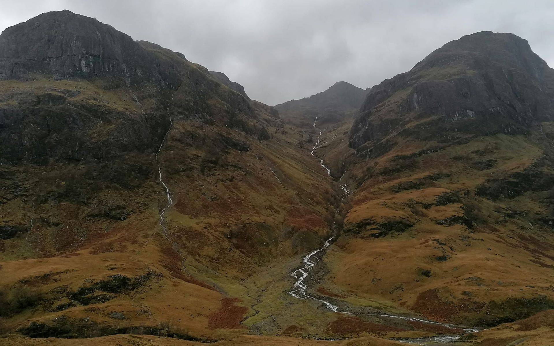 Three Sisters of Glencoe - Gearr Aonach and Aonach Dubh