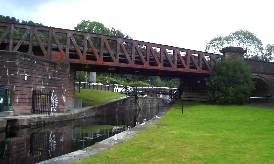 Railway bridge across Forth and Clyde Canal at Bowling Basin