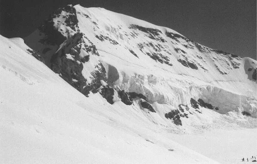 Photo Gallery of the Monch in the Bernese Oberlands region of the Swiss Alps